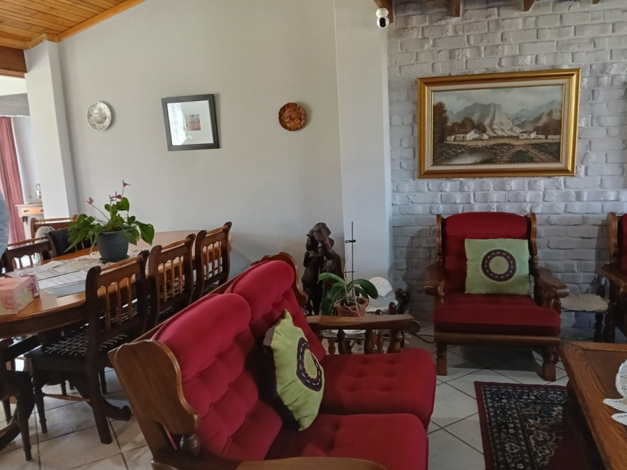 3 Bedroom Property for Sale in Wavecrest Eastern Cape